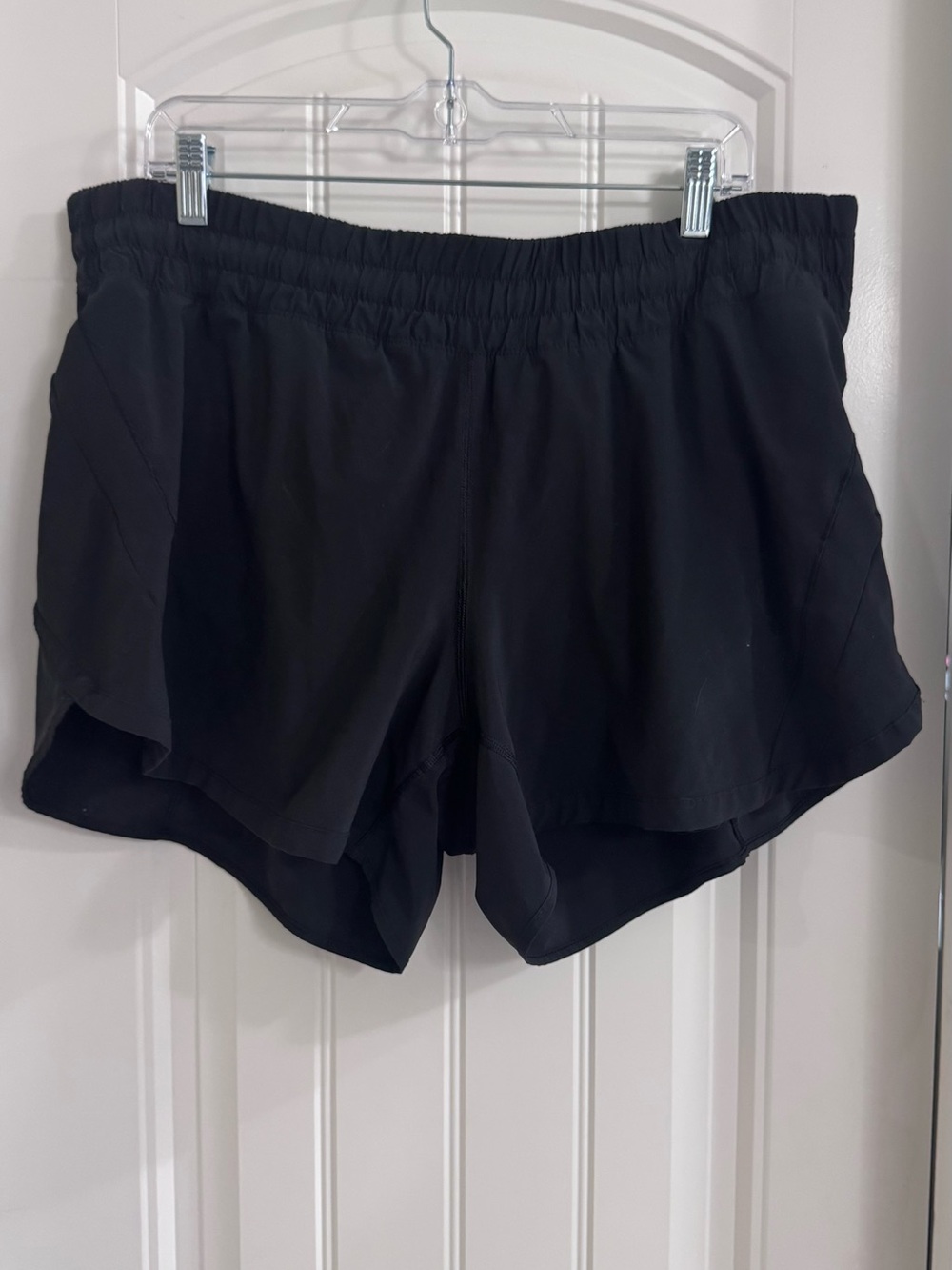 5” Size 16 Lululemon Track That Mid Rise Lined Short